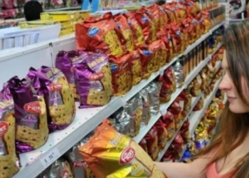 Fiestas Austeras: El consumo de fin de año viene lento y con segundas marcas.