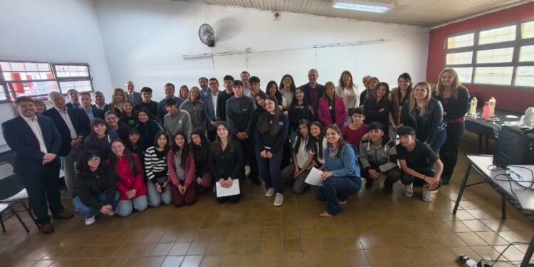 FINANZAS PARA CRECER DÍA DE LA EDUCACIÓN FINANCIERA: INICIATIVAS Y RESULTADOS