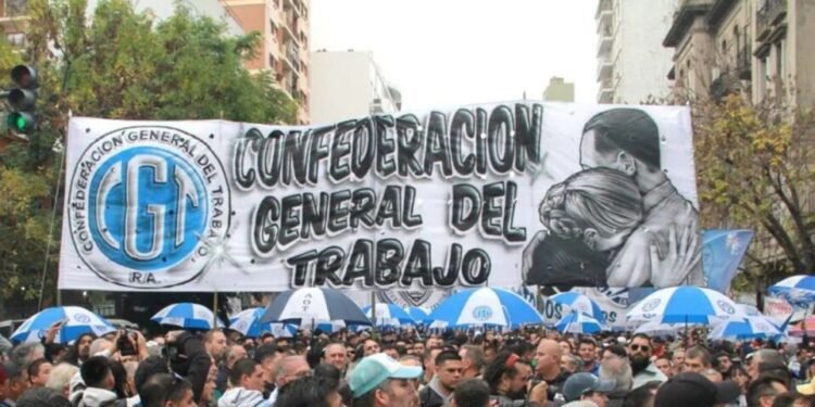 Reforma laboral: la CGT definió una doble vía para impugnar la ley