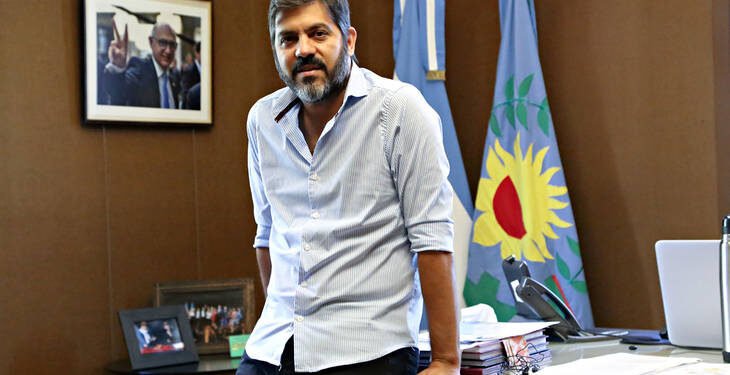 Bianco atacó a Milei por su justificación sobre el escándalo de Adorni 