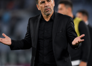 Coudet defiende sus decisiones tras la final con Belgrano: “Cuando perdés, son todos entrenadores”