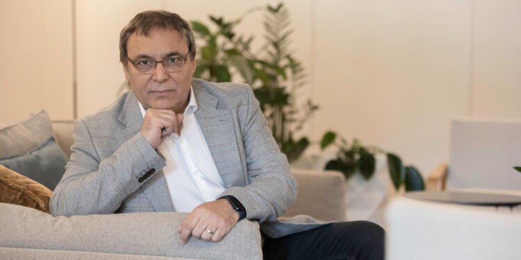 Gabriel Rolón, psicólogo: ‘La faltacidad es una felicidad que abraza las ausencias y heridas’