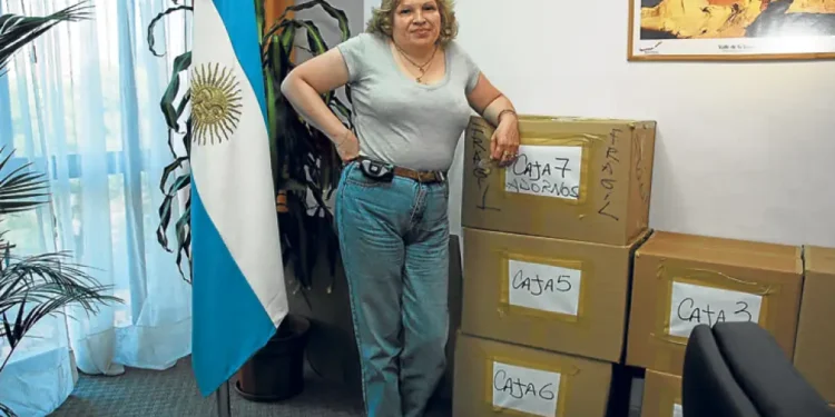 La exjefa de la UIF advierte sobre posibles delitos en las declaraciones de Adorni