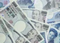 Japón planea optimizar la gestión de reservas para intervenir en el mercado del yen ante la tensión económica