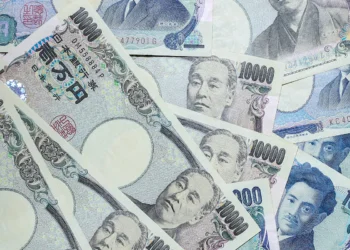 Japón planea optimizar la gestión de reservas para intervenir en el mercado del yen ante la tensión económica