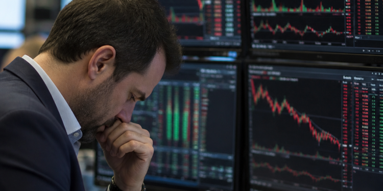 El riesgo país frena la tendencia a la baja y se sitúa en 426 puntos