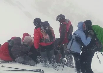Operativo en Catamarca: rescatan a 170 turistas varados por el intenso temporal de nieve