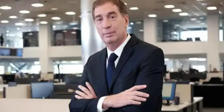Se establece por decreto la nueva estructura gubernamental con Santilli a la cabeza del Gabinete y otras posiciones relevantes