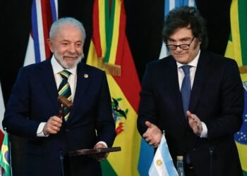 Javier Milei intensifica sus críticas a Lula: “Es un ladrón corrupto, lo liberaron por un error administrativo”