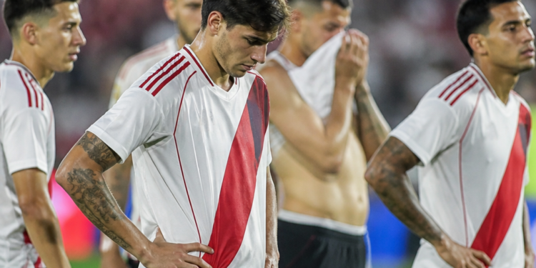 River: de inscribir 50 jugadores en la Copa a enfrentar una crisis en el lateral derecho