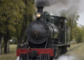Una centenaria locomotora rescatada de la chatarra vuelve a recorrer las vías bonaerenses tras 22 años de restauración
