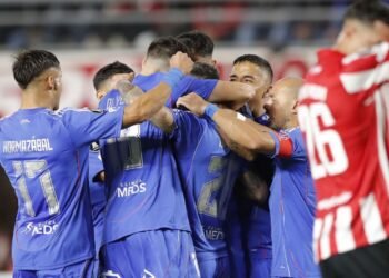 Estudiantes de La Plata se enfrenta a Universidad Católica en los octavos de final de la Copa Libertadores