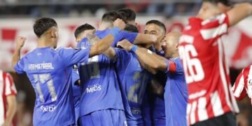 Estudiantes de La Plata se enfrenta a Universidad Católica en los octavos de final de la Copa Libertadores