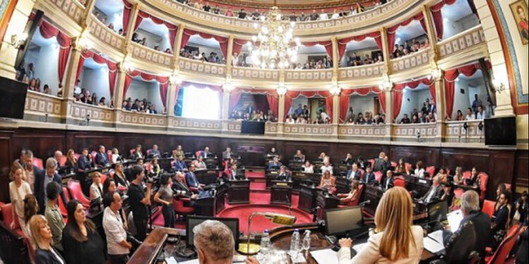 El oficialismo busca consensos en el Senado para impulsar su agenda legislativa