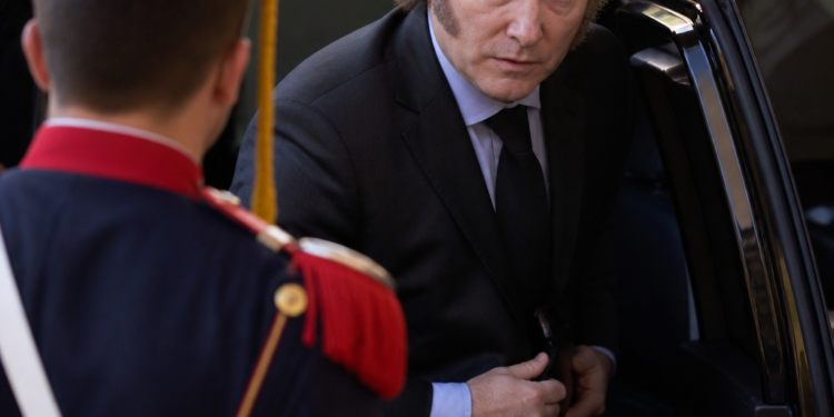 Javier Milei reestructura la seguridad en la Quinta de Olivos, desplazando al personal civil