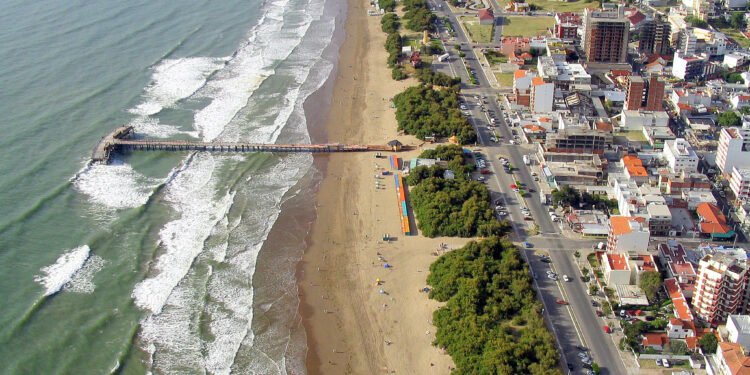Mensaje conmovedor del club de kayak tras la desaparición de dos miembros en Santa Teresita